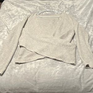 Aerie Women’s open back extra large sweater